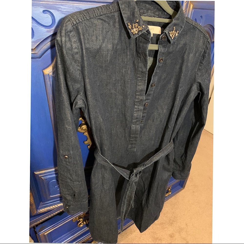 ⭐️ Ann Taylor Loft Dark Denim Dress Embellished S - Picture 1 of 3